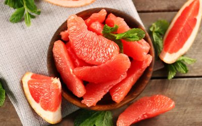 Grapefruit for Diabetes – Benefits, Risks & Precautions