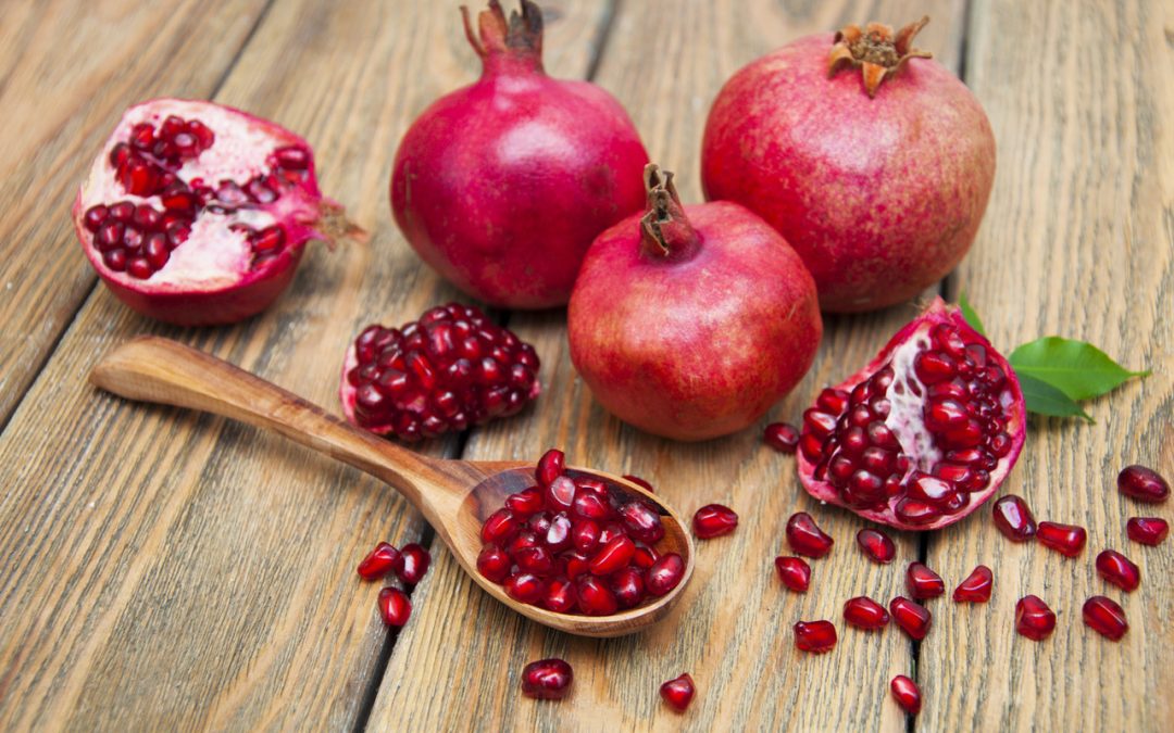 is-pomegranate-good-for-weight-loss?-let's-find-out:-healthifyme