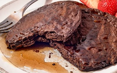 Simple Chocolate Shakeology Pancakes