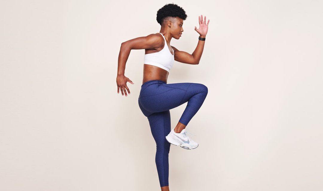 15-plyometric-exercises-that’ll-crank-up-your-workout’s-intensity