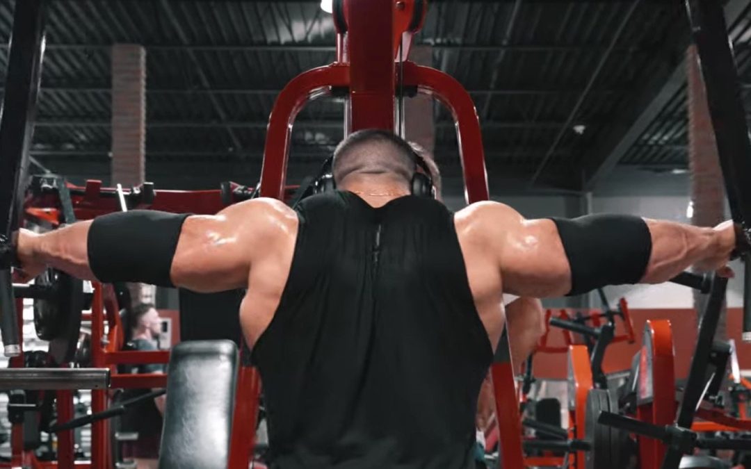 Derek Lunsford Builds Rounded Delts with Shoulder Workout 11 Weeks Out of 2023 Mr. Olympia – Breaking Muscle